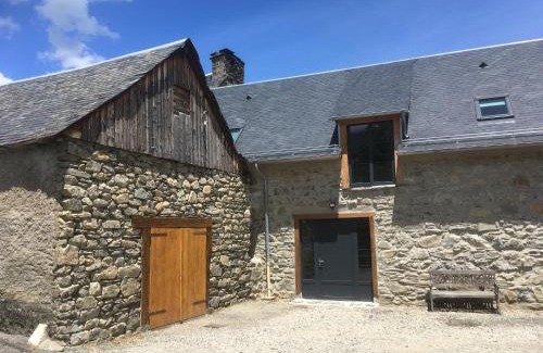 Sailhan Ski Chalet | Gîte de montagne Le Lustou