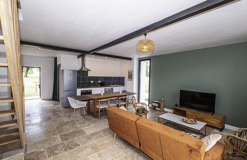 Gaillac Ski Chalet | Gîte des Roussèles - Air-con, Spa, Garden