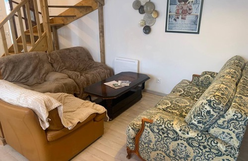 Ygrande House | Gîte du Sabotier near the spa Bourbon l'Archambault pets welcome