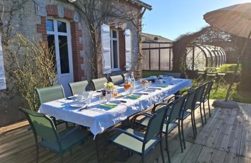 Lege House | Gîte familial avec piscine chauffée à Legé - FR-1-306-1296