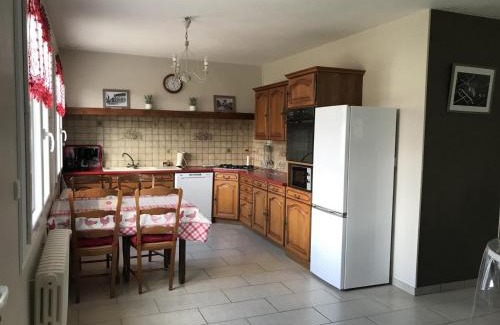 Dhuizon House | Gîte familial en Sologne : jardin, équipements enfants, vélos, proche Châteaux de la Loire - FR-1-491-348