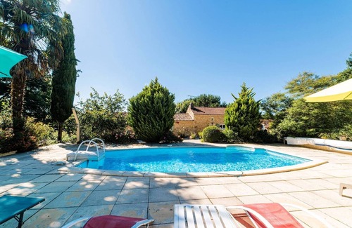 Blanquefort-sur-Briolance House | Gîte Le Cayroux avec piscine - proche Dordogne