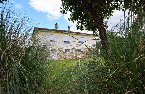 Blanquefort-sur-Briolance House | Gîte Aimée en pleine nature, proche Dordogne