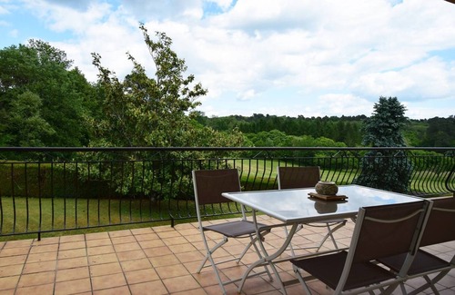 Blanquefort-sur-Briolance House | Gîte Aimée en pleine nature, proche Dordogne