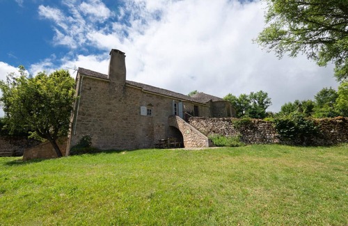 Saint-Pierre-des-Tripiers House | Gîte La Fontaine 2/3 persons