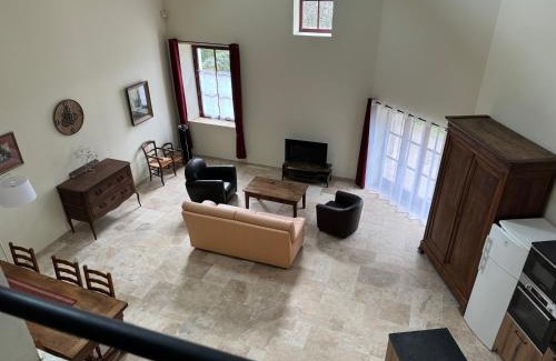 Perreuse Apartment | Gîte La Maison des Poètes de 1 à 6 personnes à Treigny Perreuse