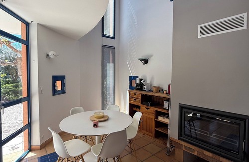 Saint-Guiraud House | Gîte la Majorelle T3 de 92 m² + Terrasses, Jardin