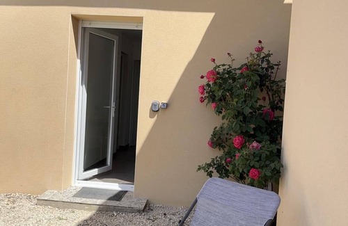 Violes Cottage | Gîte La petite Violette deux étoiles