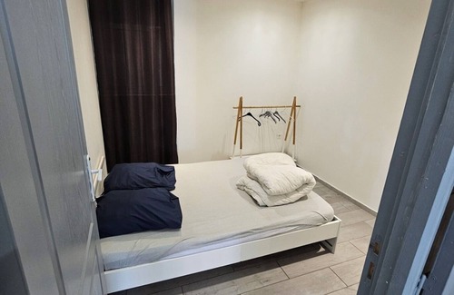 Centre Ville d'Ales Apartment | Gîte la Tour in downtown Alès