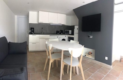 Pelissanne Cottage | Gîte Le Dracena - Duplex - Jardin/Piscine