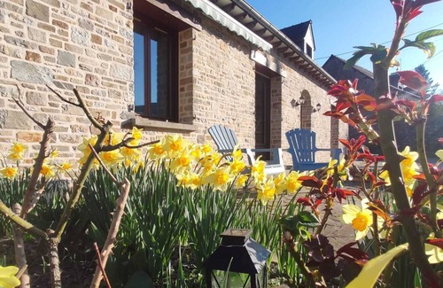 Landavran Villa | Gîte Le Karrdi (sleeps 10) ideal for families. Pets welcome!