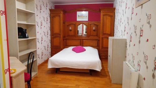 Freneuse Apartment | Gîte Les Bignones