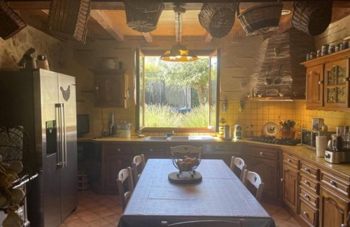 Cancon House | Gîte Les Lavandes Pleasant, spacious country house.
