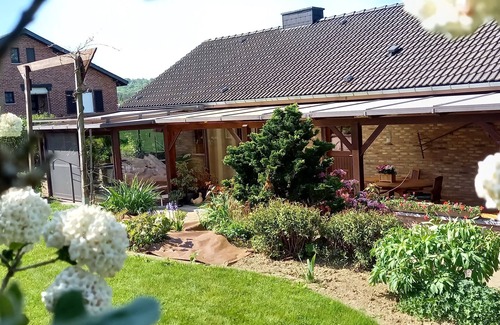 Champlon House | Gîte Les Sittelles - Journal/Tenneville