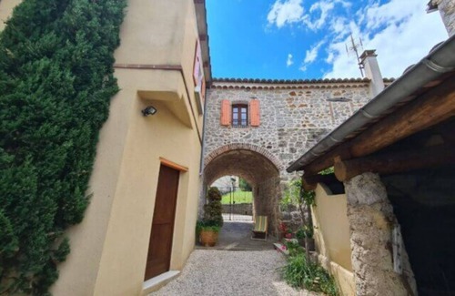 Courry House | Gîte « SUR LA Voûte » VTT Ballade ET A 20mn DES Lieux Touristiques