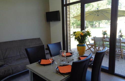 Veauchette House | Gîte Veauchette, 3 pièces, 4 personnes - FR-1-496-89