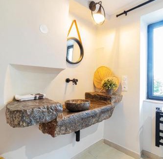 Brouzet-les-Quissac Apartment | Gîtes au Domaine de Baubiac