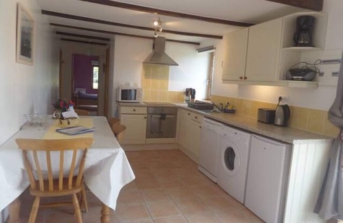 Melgven Cottage | Gîtes in peaceful setting, heated pool, river, near Pont Aven Concarneau beaches