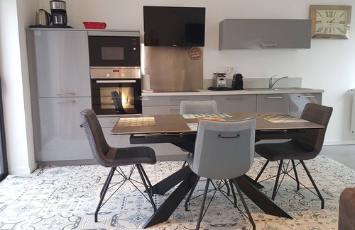 Perros-Guirec Apartment | Gîtes L'île Aux Moines& Proximité Plages 800M, Commerces 300M