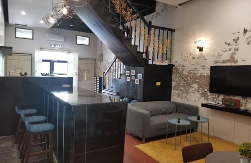 Historic George Town House | G Fortune Guest House Church Street