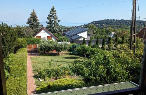 Balatonalmadi House | Gabi háza