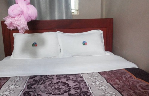 Nebbi Hotel | GAF Apartments
