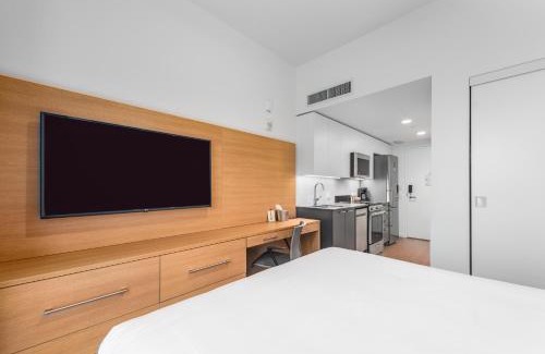Vancouver Hotel | Gage Suites at UBC