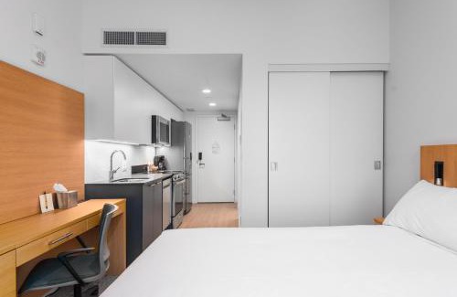 Vancouver Hotel | Gage Suites at UBC