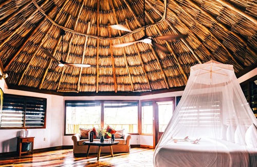 San Antonio Hotel | Gaia Riverlodge