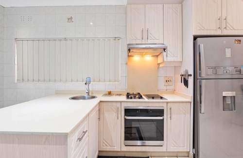 La Lucia House | Gainsford Place 26 - Five Bedroom House, Sleeps 10
