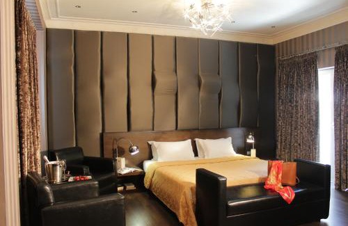 Oraiokastro Hotel | Galaxy Art Hotel