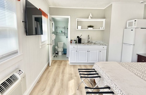 Hulls Cove Hotel | Gallagher's Travels Room 15 (King Suite)