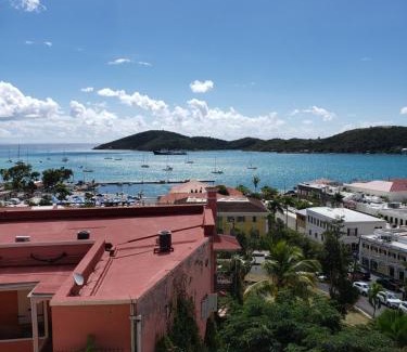 Estate Kings Quarter Bed & Breakfast | Galleon House Hotel