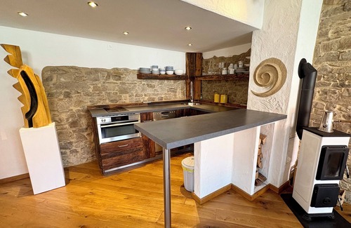Pronsfeld Apartment | Gallery apartment - living in the midst of art