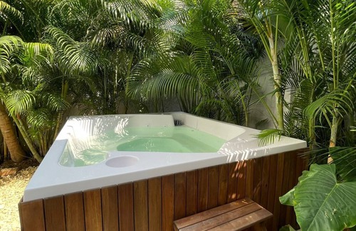 El Laguito House | Gallery Beach Home Jacuzzi Jacuzzi Hockey & Billiards