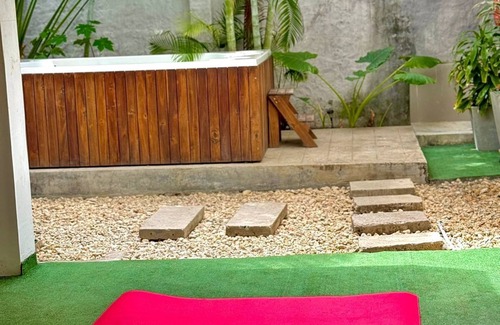 El Laguito House | Gallery Beach Home Jacuzzi Jacuzzi Hockey & Billiards
