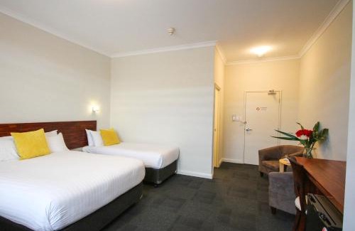 Bibra Lake Hotel | Gallery Hotel