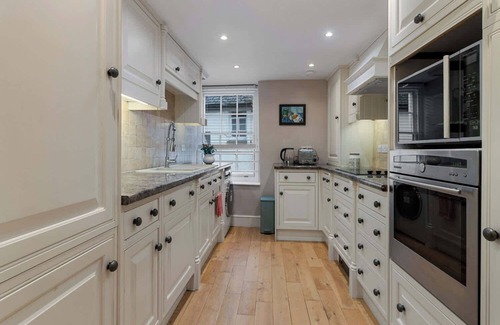 Chagford House | Gallery Lodge - Short Stays UK Ltd