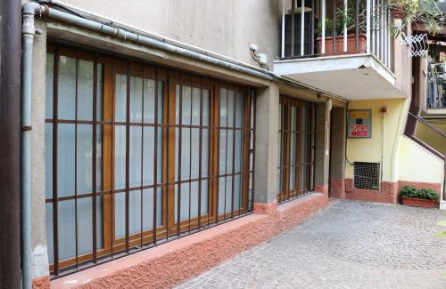 Milan House | Gambara GuestS House
