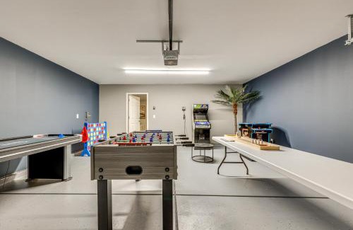 Holiday Shores House | Game Room and Private Yard Retreat in Bullhead City