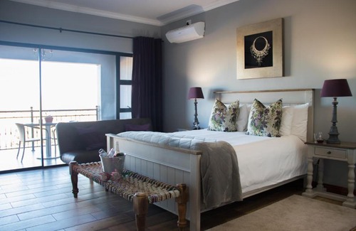 Vryburg House | Game View Lodge