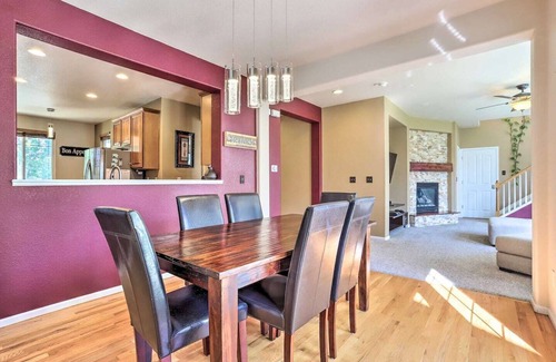 Commerce City House | Gamers Oasis! Gaming Wall-4 70” Samsungs! Board Games! Family Home Near Gaylord