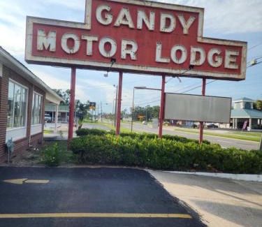 Perry Hotel | Gandy motor lodge