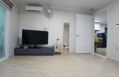 Daemyeong-dong Apartment | Gangane Anjirang