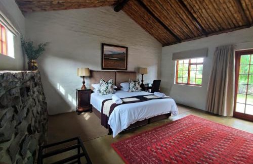Nieu-Bethesda House | Ganora Guest Farm, Camping and Excursions