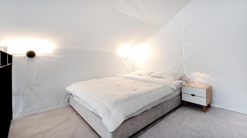 Deokhyeon House | Gapyeong Manwol Aegyeon Pool Glamping