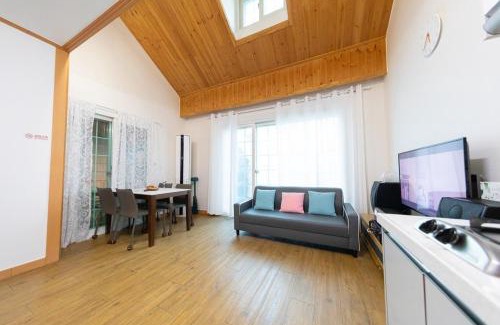 Deokhyeon House | Gapyeong T Pension