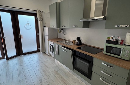 Garbagnate Milanese Apartment | Garda Court - App.to Limone studio apartment