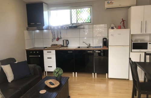 Redland Bay Apartment | Garden 1 bedroom Flat