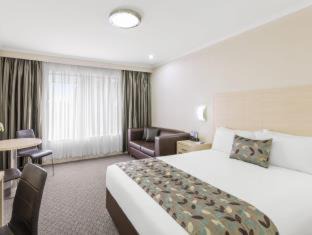 Narrabundah Hotel | Garden City Hotel, Best Western Signature Collection